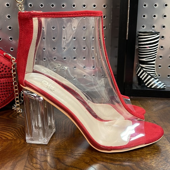 Heeled Ankle boots, and mini purse set - Picture 5 of 9